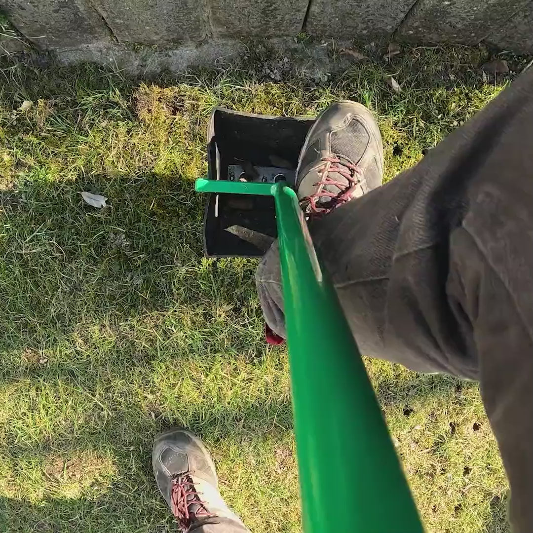 Rasenspecht Aerifizierer mit Spoons und Auffangwanne in Anthrazit